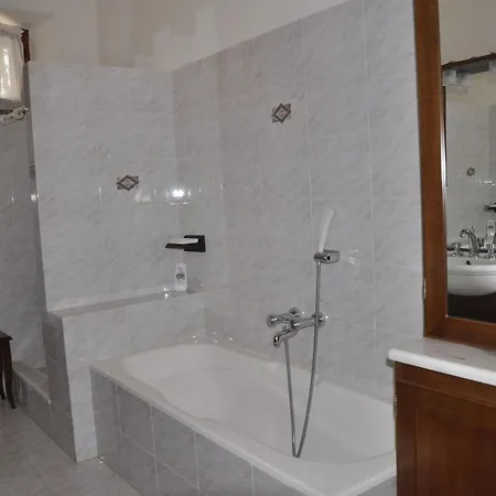 Lubagnu Vacanze- Zwei-zimmer-wohnung D By Interhome Апартаменты *